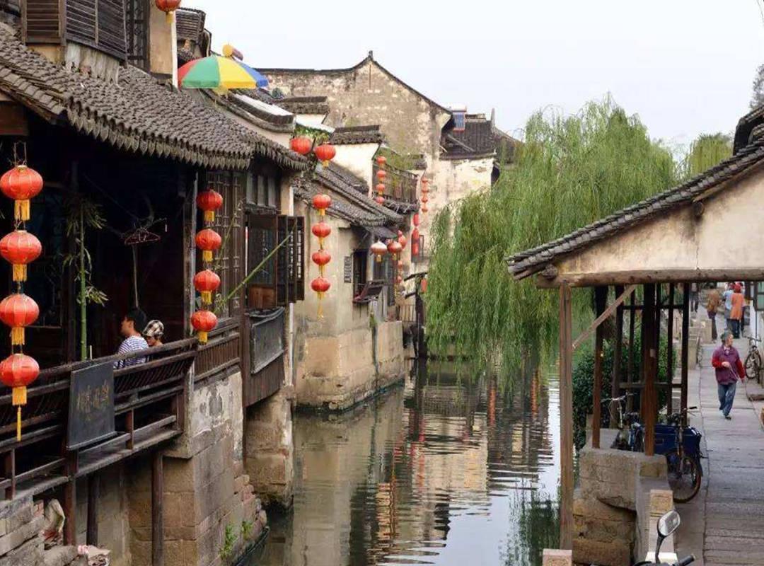 华为与北汽智选车项目供应商大会在北京栖湖饭店召开
